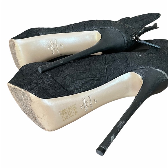 Valentino ankle heeled boots size 39 - Picture 2 of 4